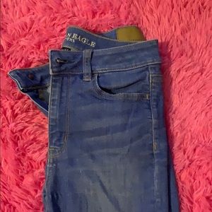 American Eagle Jeans! True blue color size 4